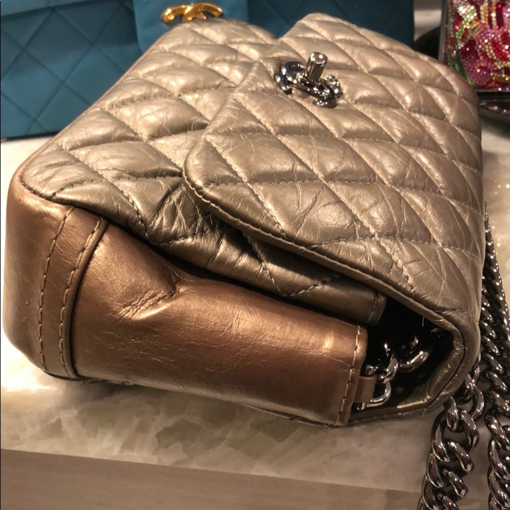 Trade Chanel Paris Bombay 2 Tone Metallic Flap Bag - Picture 3 of 8